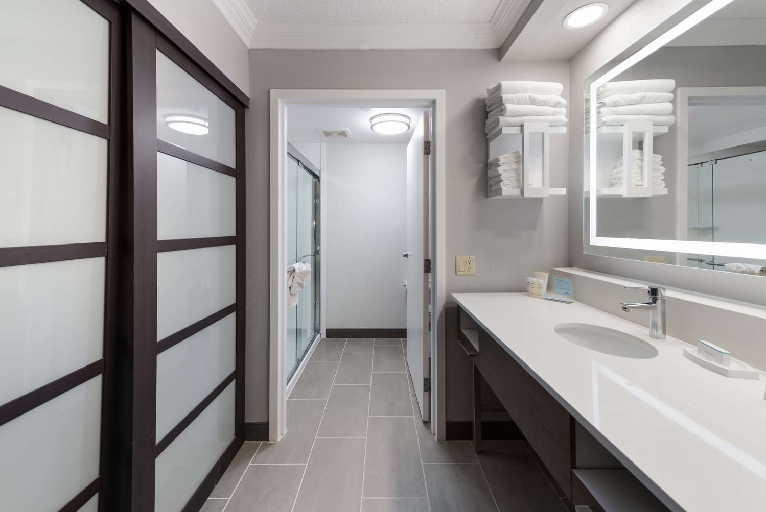 hampton inn and suites chicago hoffman estates