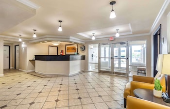 Extended Stay America Select Suites Chicago Lombard Oakbrook,Cook County>>Chicago,3 star
