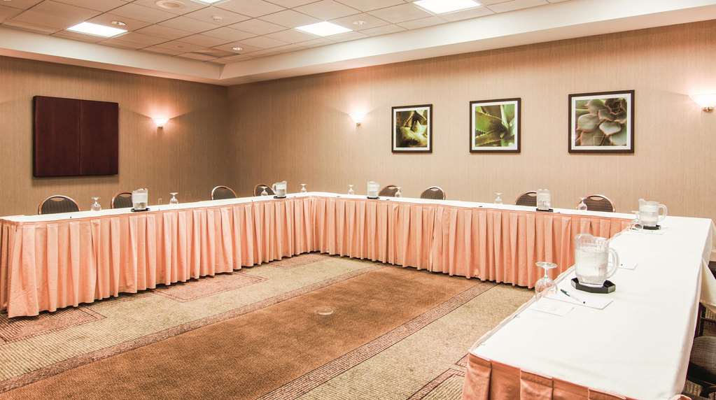 la quinta inn and suites by wyndham bannockburn deerfield