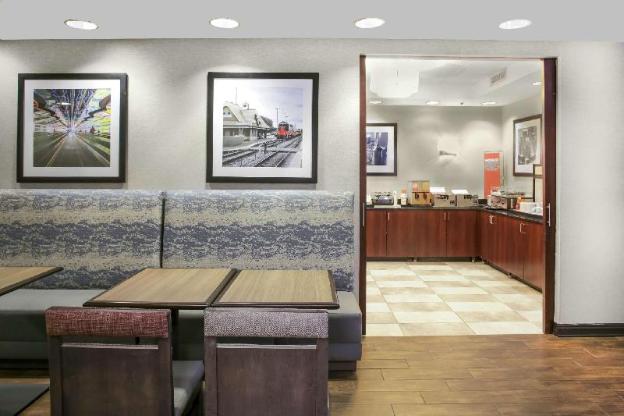 hampton inn chicago elgin i 90
