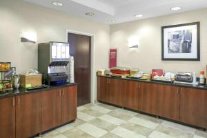 hampton inn chicago elgin i 90