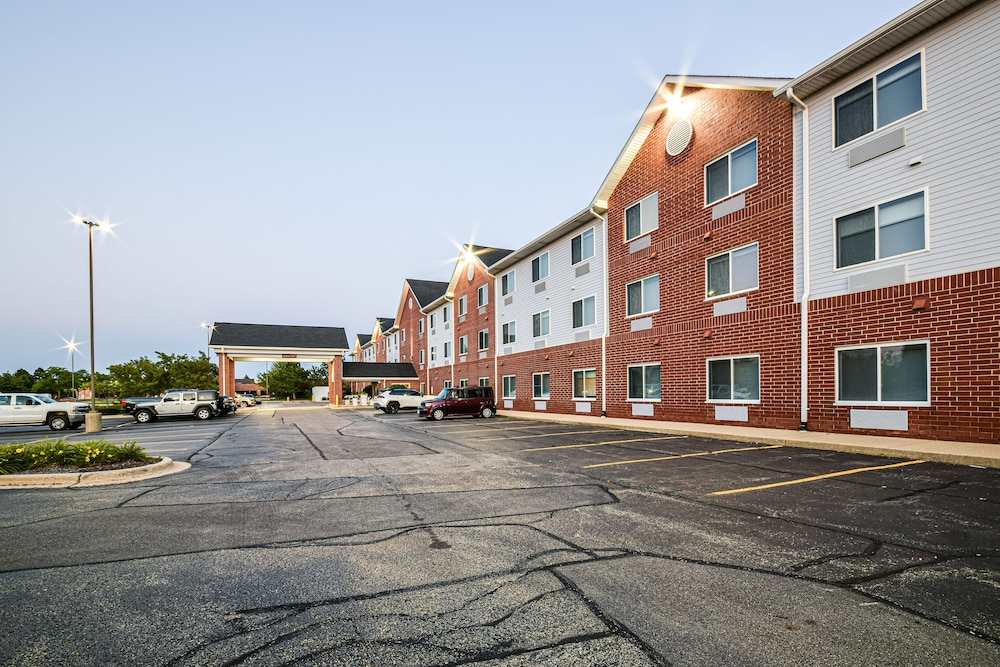 holiday inn express chicago nw vernon hills by ihg