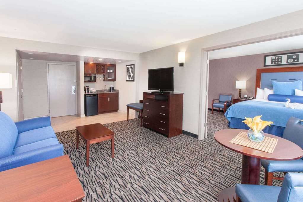 wyndham garden elk grove village ohare