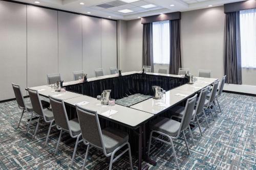 hampton inn and suites chicago north shore skokie