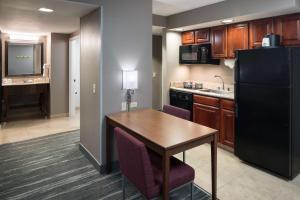 hampton inn and suites chicago north shore skokie