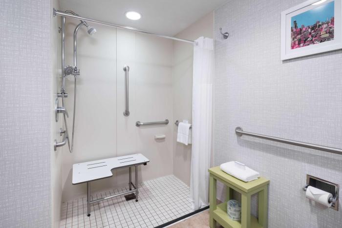 hampton inn and suites chicago north shore skokie