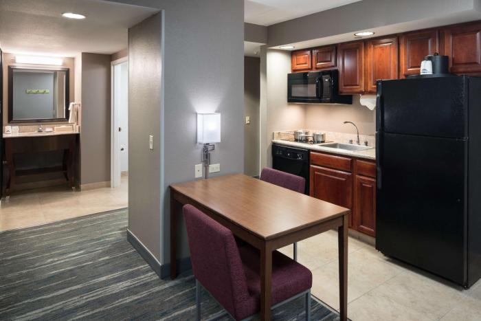 hampton inn and suites chicago north shore skokie