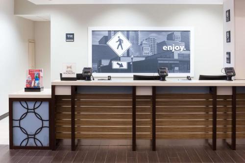 hampton inn and suites chicago north shore skokie