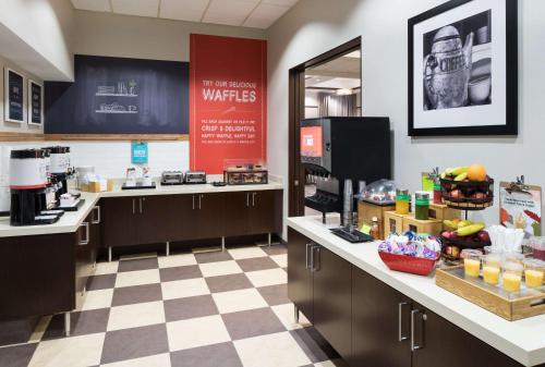 hampton inn and suites chicago north shore skokie