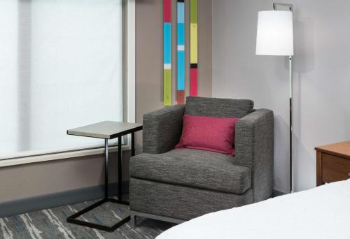 hampton inn and suites chicago north shore skokie