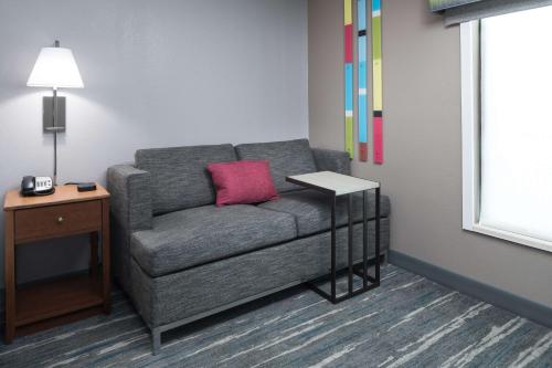 hampton inn and suites chicago north shore skokie