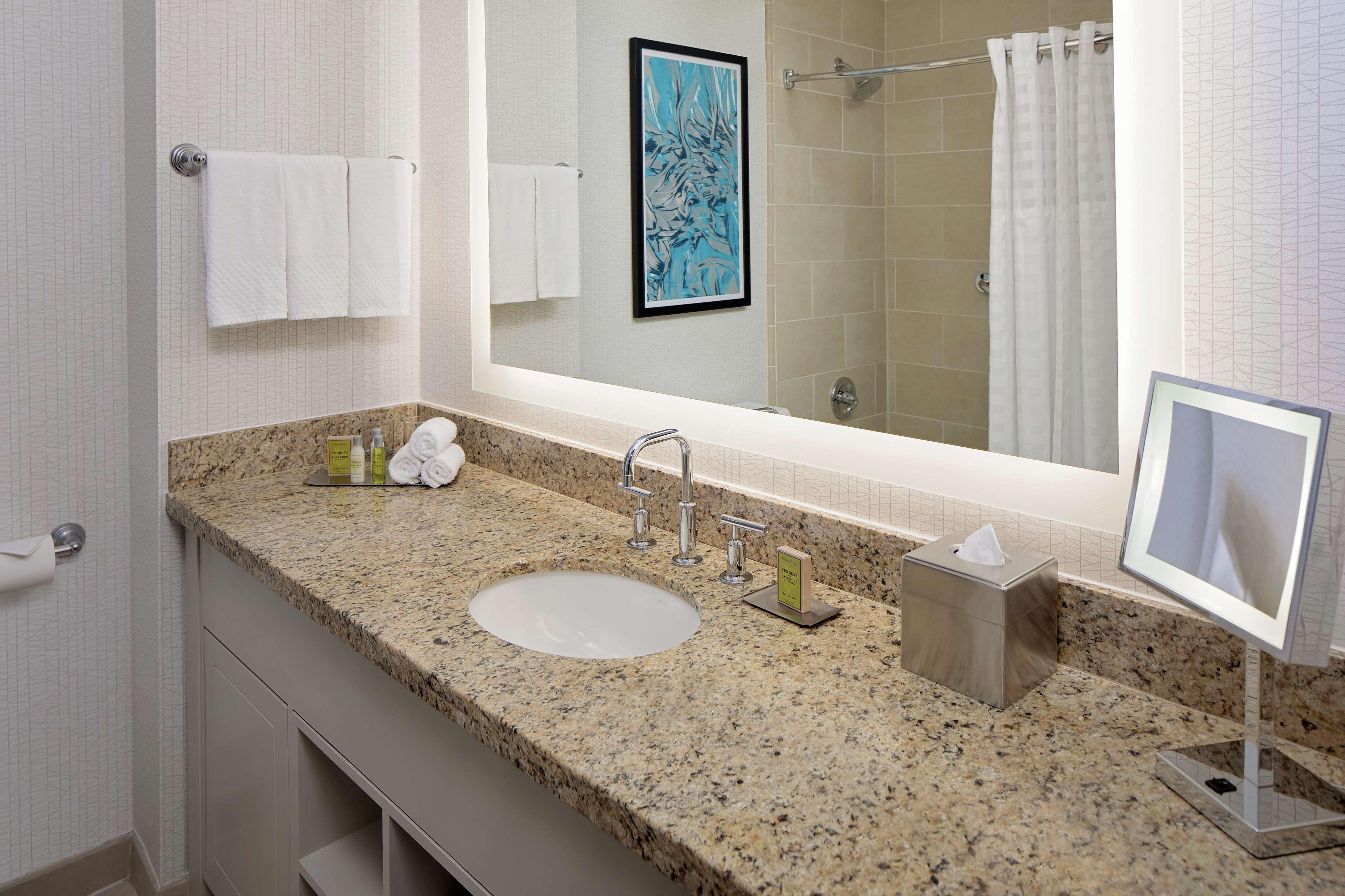 doubletree by hilton chicago magnificent mile