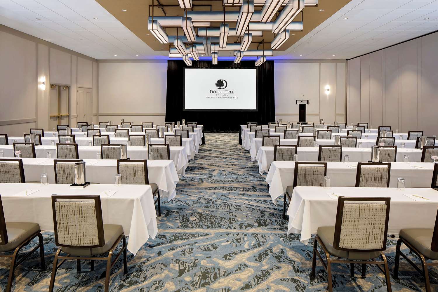 doubletree by hilton chicago magnificent mile