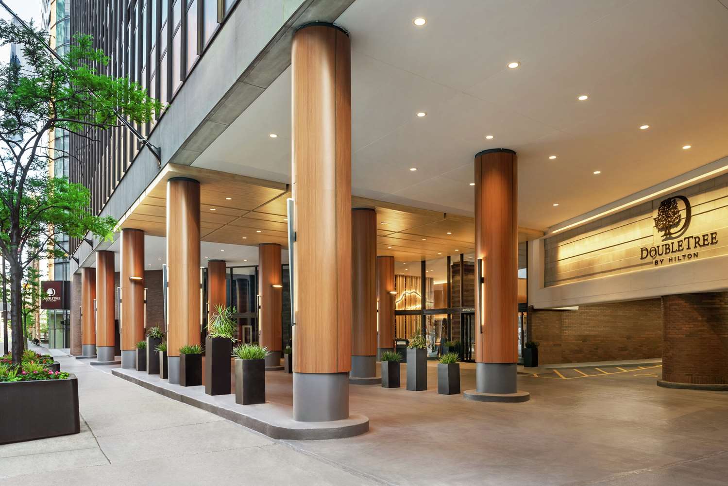 doubletree by hilton chicago magnificent mile