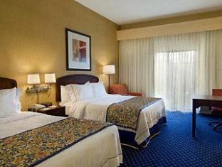 courtyard chicago st charles