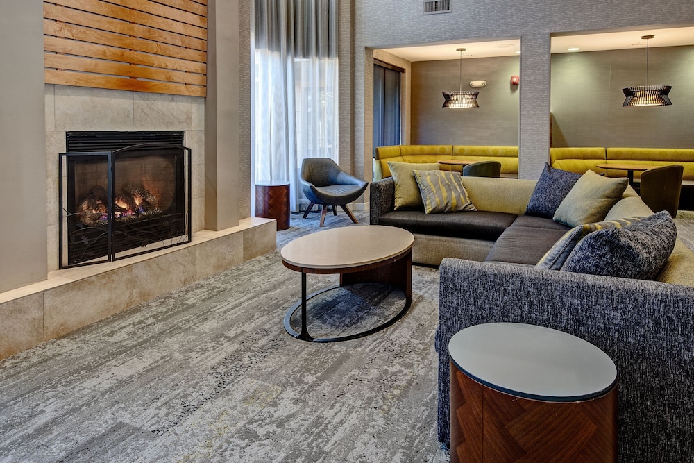 courtyard chicago st charles