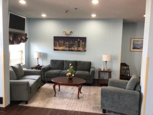 red lion inn and suites elk grove village