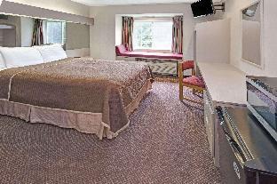 red lion inn and suites elk grove village