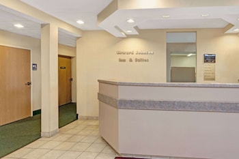 Red Lion Inn & Suites Elk Grove Village,Elk Grove Village>>Chicago,2 star