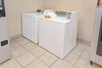 red lion inn and suites elk grove village