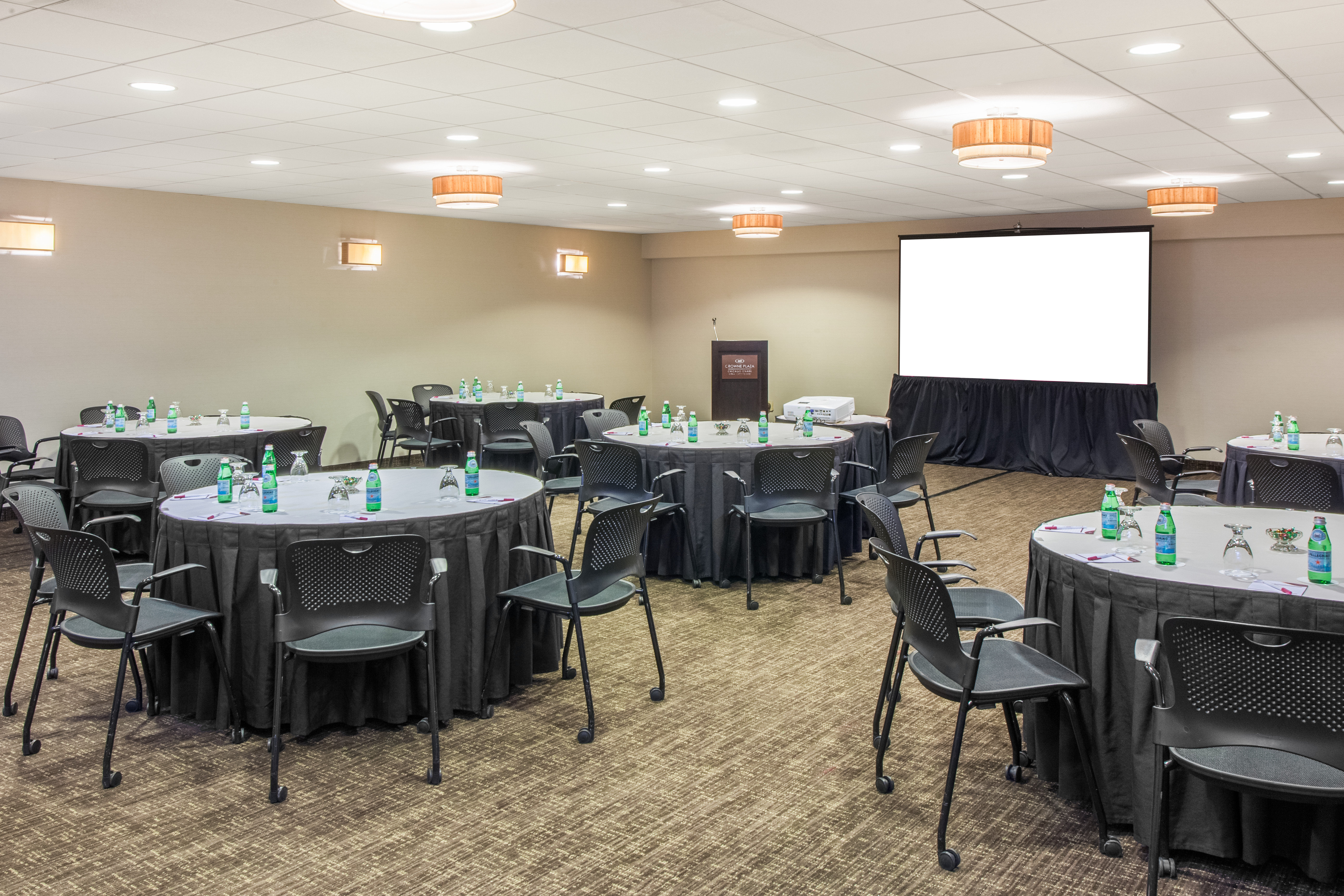 crowne plaza chicago ohare hotel and conf ctr by ihg