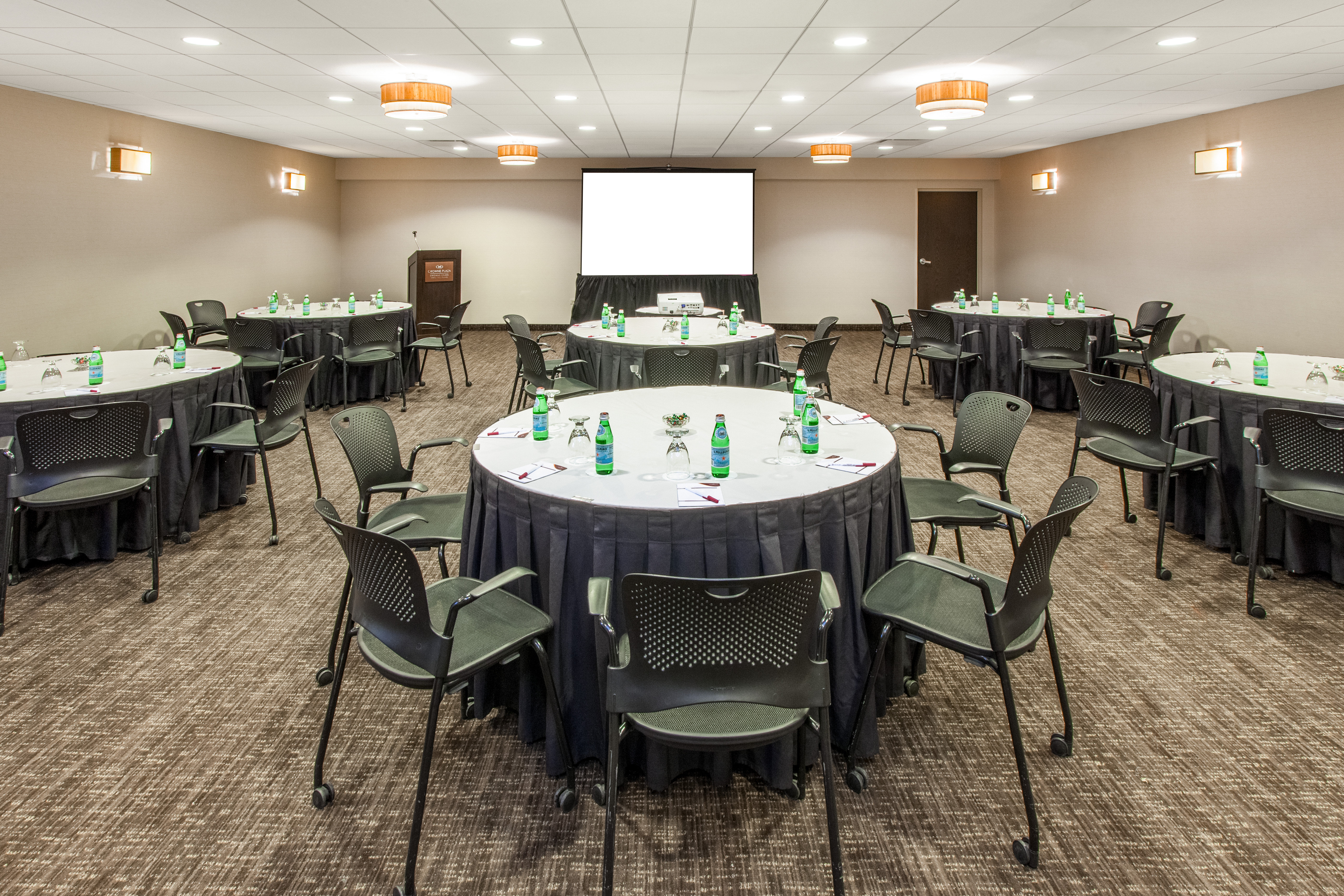 crowne plaza chicago ohare hotel and conf ctr by ihg