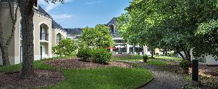 doubletree by hilton hotel chicago wood dale elk grove