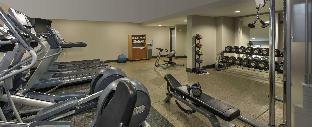 doubletree by hilton hotel chicago wood dale elk grove