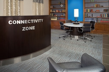 Doubletree By Hilton Hotel Chicago Wood Dale - Elk Grove,Near Rainbow Falls Waterpark,4 star