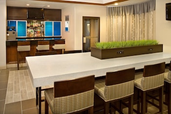 doubletree by hilton hotel chicago wood dale elk grove