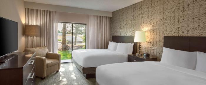 doubletree by hilton hotel chicago wood dale elk grove