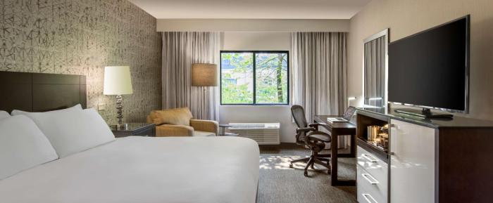 doubletree by hilton hotel chicago wood dale elk grove