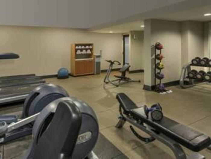 doubletree by hilton hotel chicago wood dale elk grove
