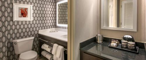 doubletree by hilton hotel chicago wood dale elk grove