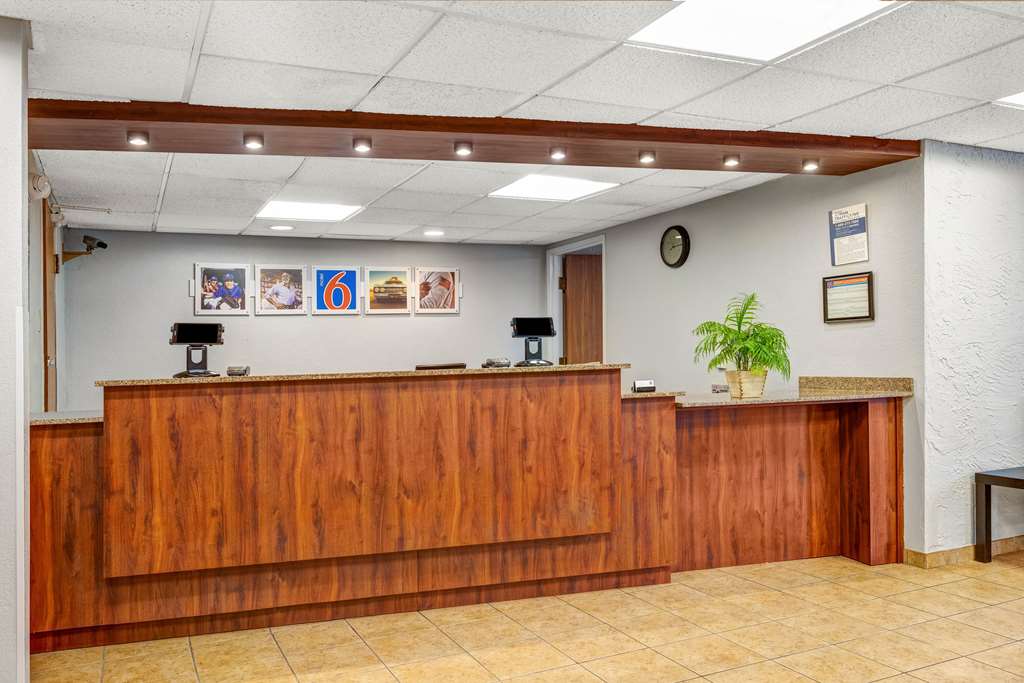 motel 6 elk grove village il ohare