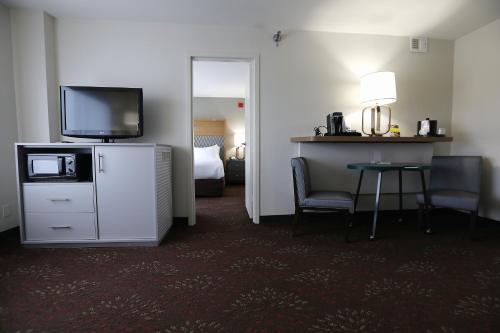 holiday inn chicago ohare area by ihg