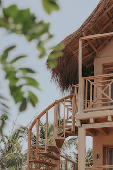 hi cartagena beach club