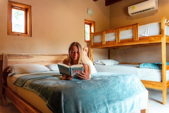 hi cartagena beach club