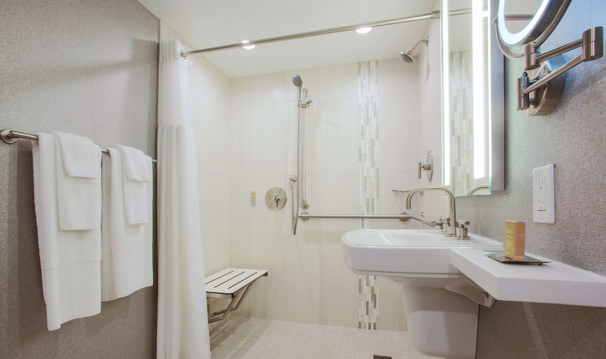 doubletree by hilton chicago alsip