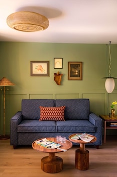 the waikiki sand villa hotel