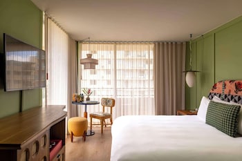 the waikiki sand villa hotel