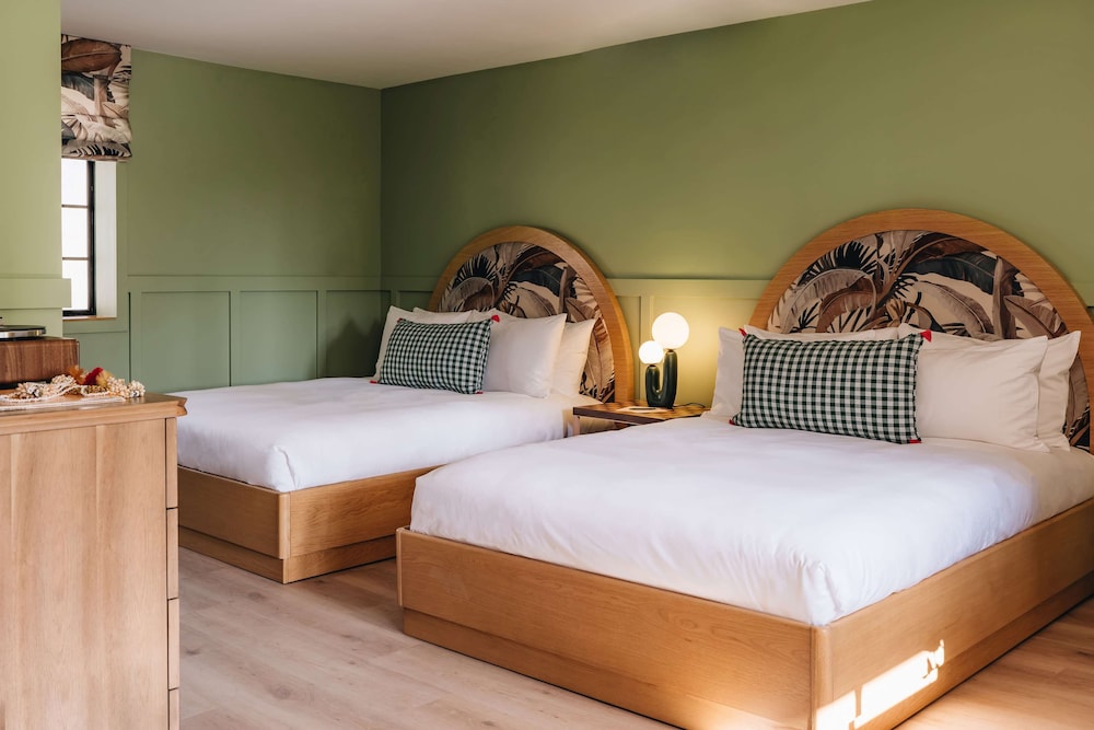 the waikiki sand villa hotel