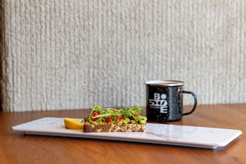 the waikiki sand villa hotel