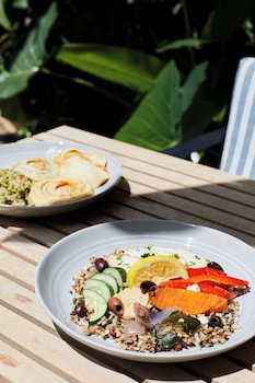 the waikiki sand villa hotel