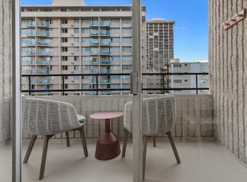 the waikiki sand villa hotel