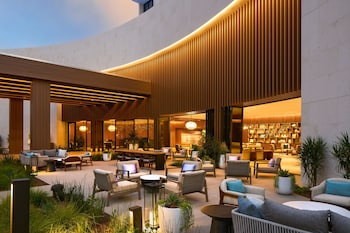 vea newport beach a marriott resort and spa