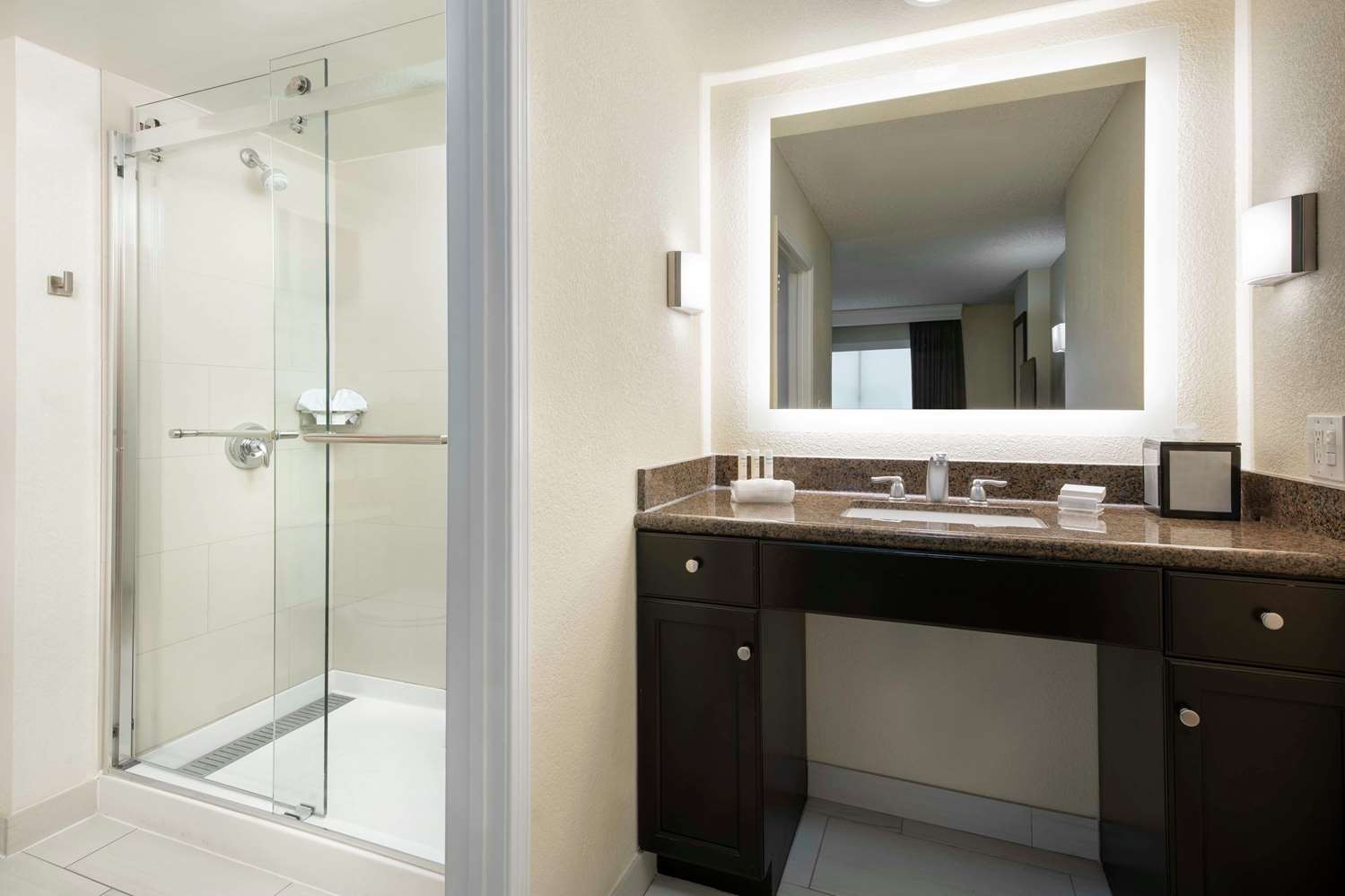 homewood suites by hilton anaheim main gate area