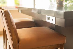 alo hotel by ayres orange