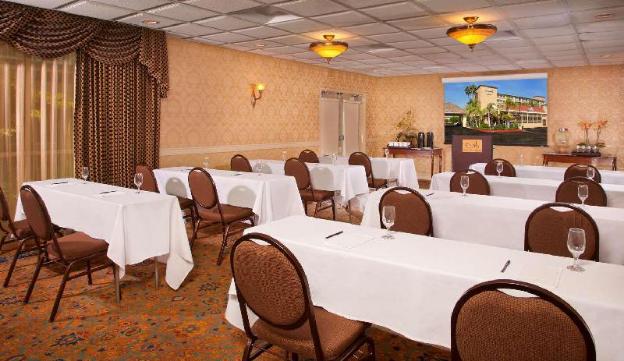 alo hotel by ayres orange