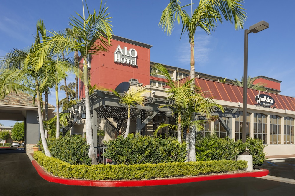 alo hotel by ayres orange